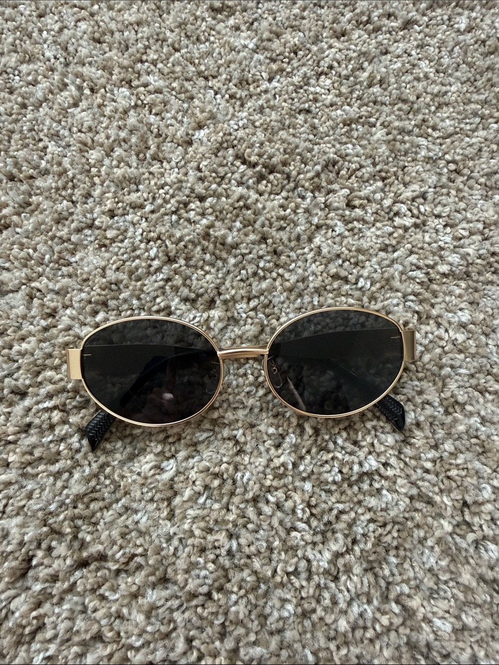Classic Oval Metal Frame Sunglasses - Gold